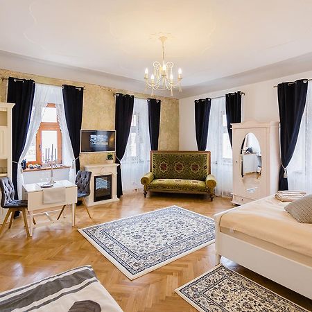 Crown Jewels Centre Sibiu Apartment Exterior photo