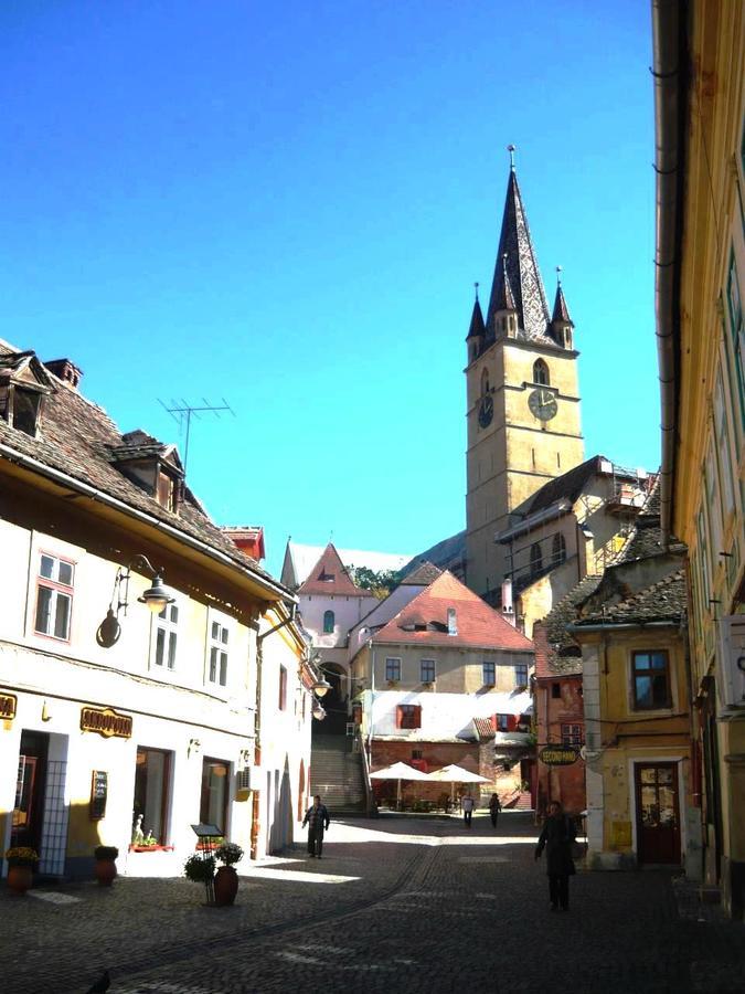 Crown Jewels Centre Sibiu Apartment Exterior photo